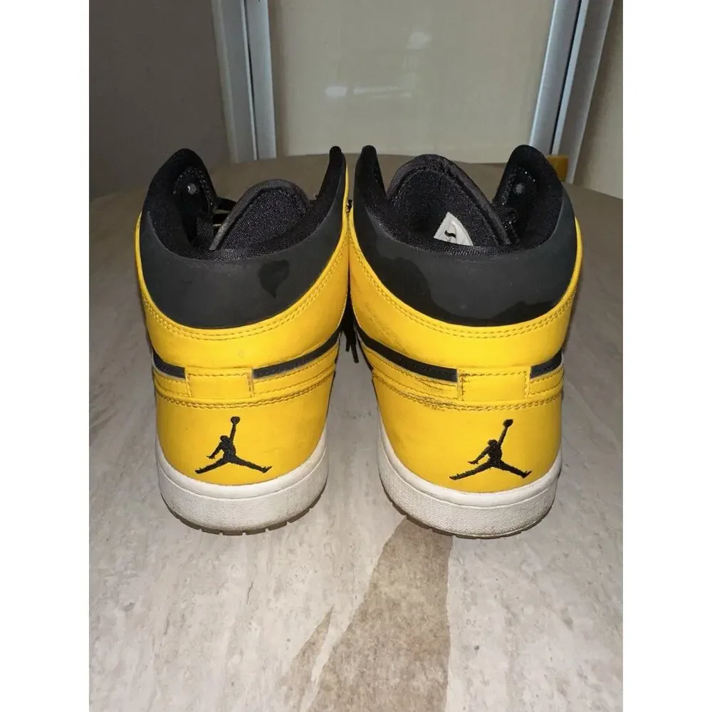 Jordan 1 Mid Taxi Nike Yellow Black Men’s Size 10